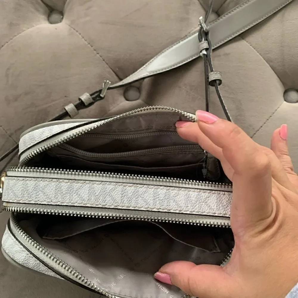 MK michael Kors Connie small camera crossbody bag ombré Grey